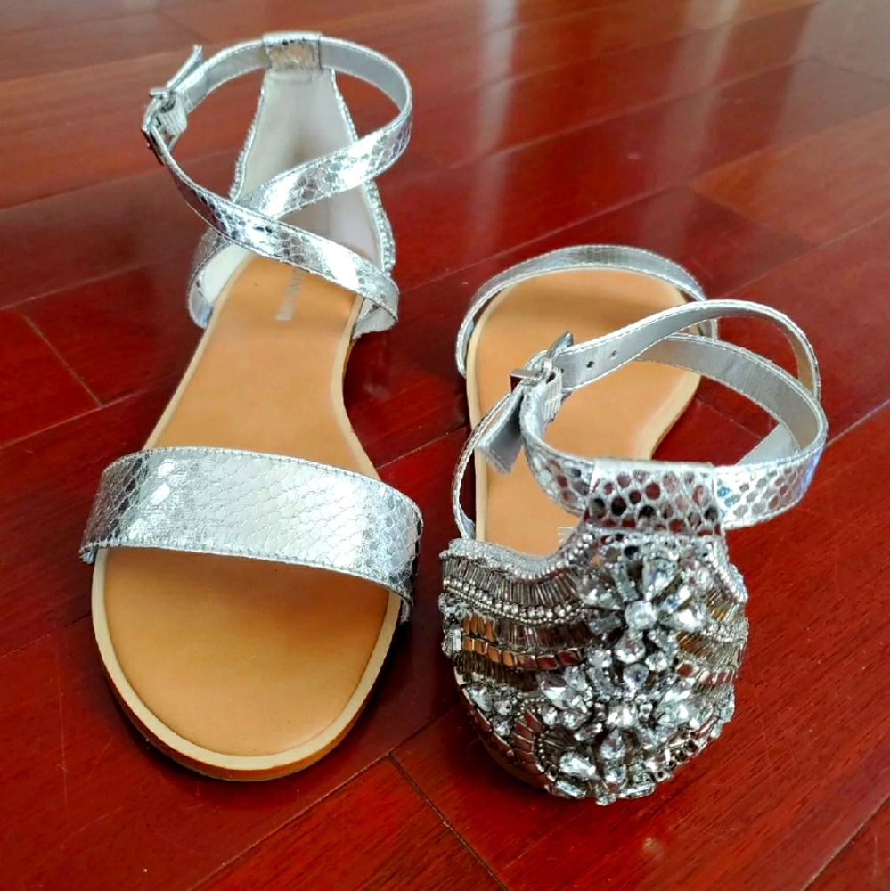 Gianni Bini sandals